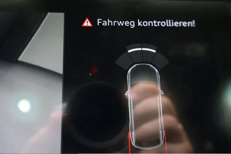 Audi SQ8 din 2025 cu 18.291 km - oferta AUD230834 - foto 20