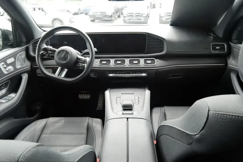 Mercedes-Benz GLS 580 (Clasa GLS) din 2025 cu 20.671 km - oferta MER230844 - foto 2