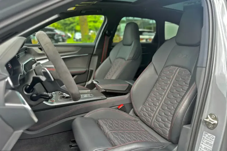 Audi RS6 din 2025 cu 6.390 km - oferta AUD230852 - foto 12