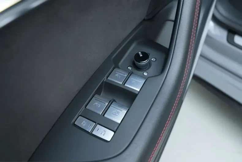 Audi RS7 din 2025 cu 24.500 km - oferta AUD230856 - foto 12
