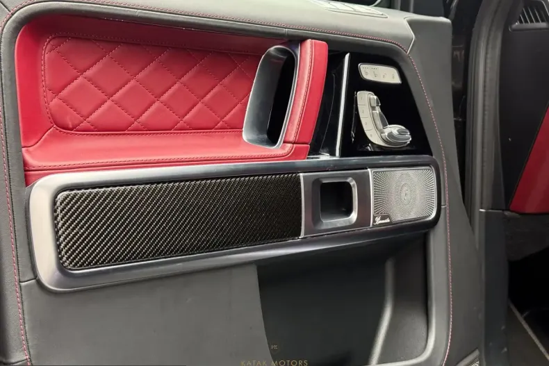 Mercedes-Benz G 63 AMG (Clasa G) din 2025 cu 9.990 km - oferta MER230857 - foto 15