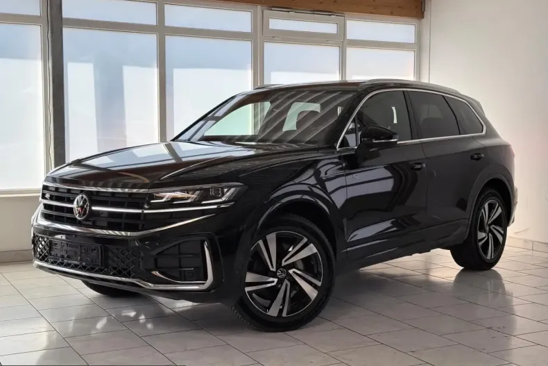 Volkswagen Touareg din 2023 cu 52.907 km - oferta VOL230858 - foto 1