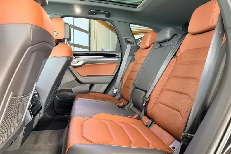 Volkswagen Touareg din 2023 cu 52.907 km - oferta VOL230858 - foto 18