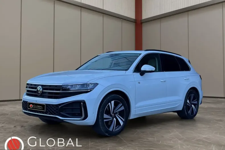 Volkswagen Touareg din 2024 cu 70.000 km - oferta VOL230859 - foto 1