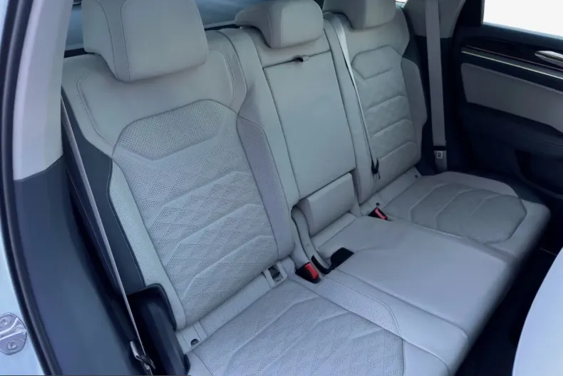 Volkswagen Touareg din 2024 cu 70.000 km - oferta VOL230859 - foto 14