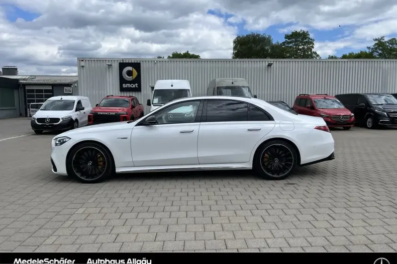 Mercedes-Benz S 63 AMG (Clasa S) din 2024 cu 10.784 km - oferta MER230864 - foto 3