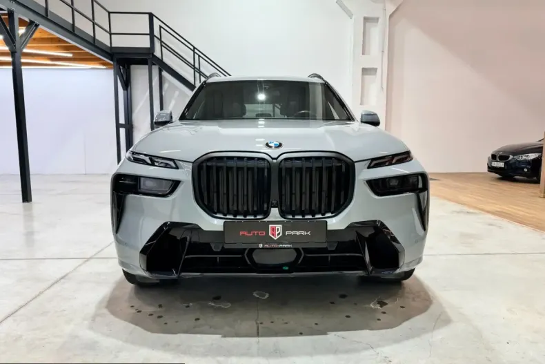 BMW X7 (Seria X) din 2024 cu 54.000 km - oferta BMW230869 - foto 3
