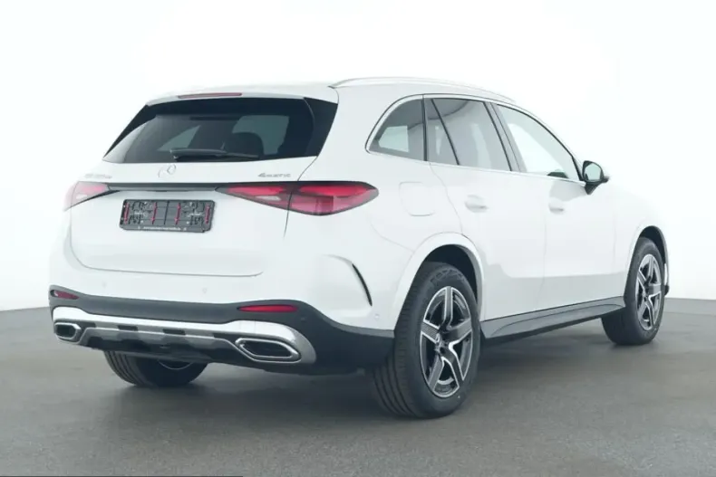 Mercedes-Benz GLC 200 (Clasa GLC) din 2025 cu 10.996 km - oferta MER230874 - foto 2