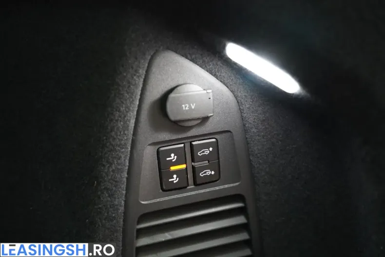 Volkswagen Touareg din 2025 cu 36.000 km - oferta VOL230878 - foto 40