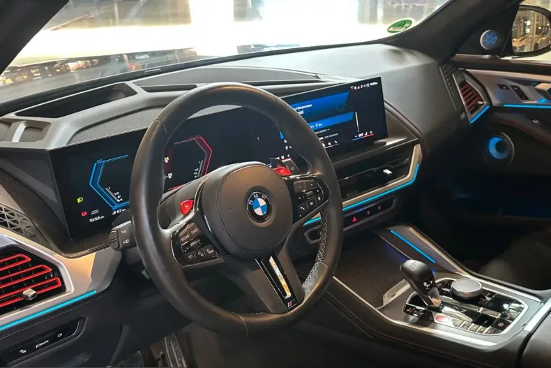 BMW XM (Seria X) din 2023 cu 10.992 km - oferta BMW230880 - foto 13