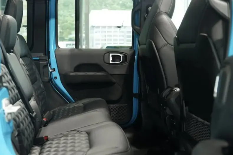 Jeep Wrangler din 2025 cu 8.131 km - oferta JEE230883 - foto 28