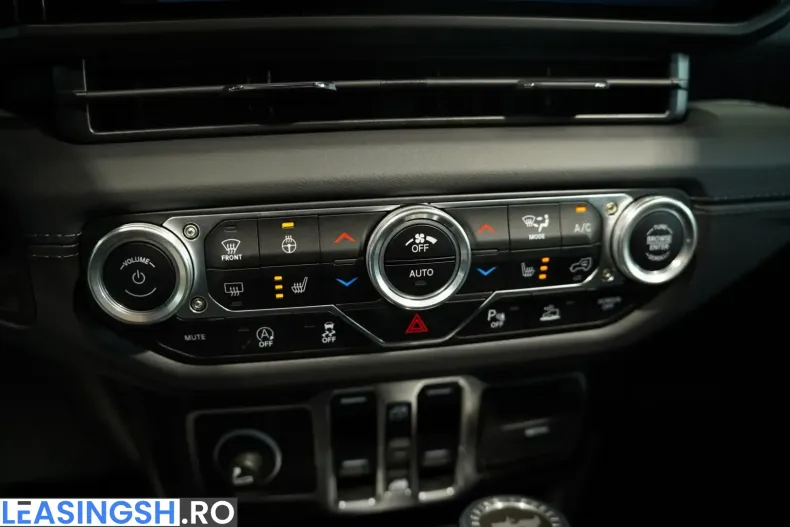 Jeep Wrangler din 2025 cu 8.131 km - oferta JEE230883 - foto 38