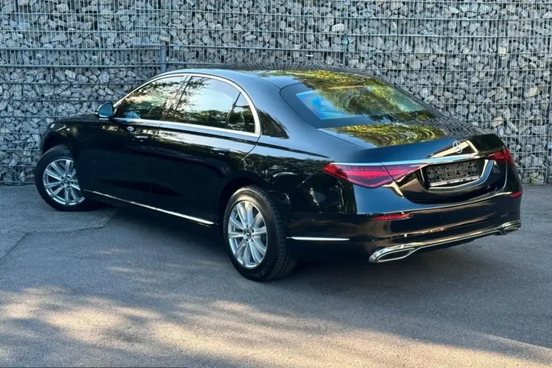 Mercedes-Benz S 680 (Clasa S) din 2022 cu 23.267 km - oferta MER230887 - foto 19