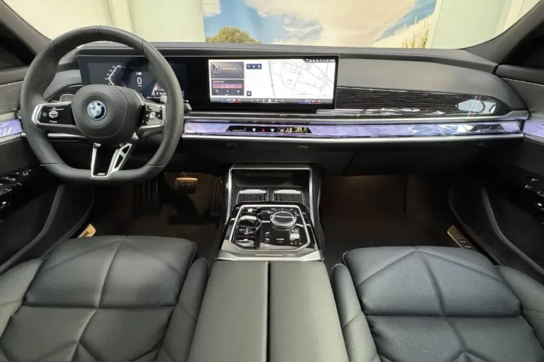 BMW 750 (Seria 7) din 2025 cu 17.700 km - oferta BMW230888 - foto 7
