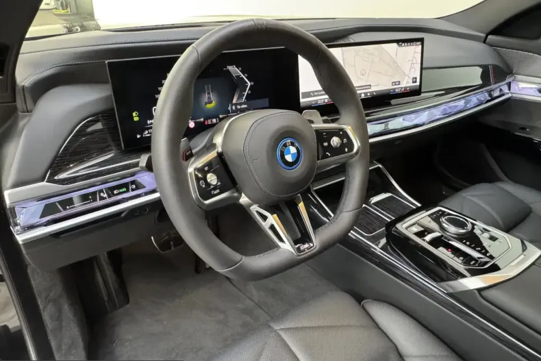 BMW 750 (Seria 7) din 2025 cu 17.700 km - oferta BMW230888 - foto 8