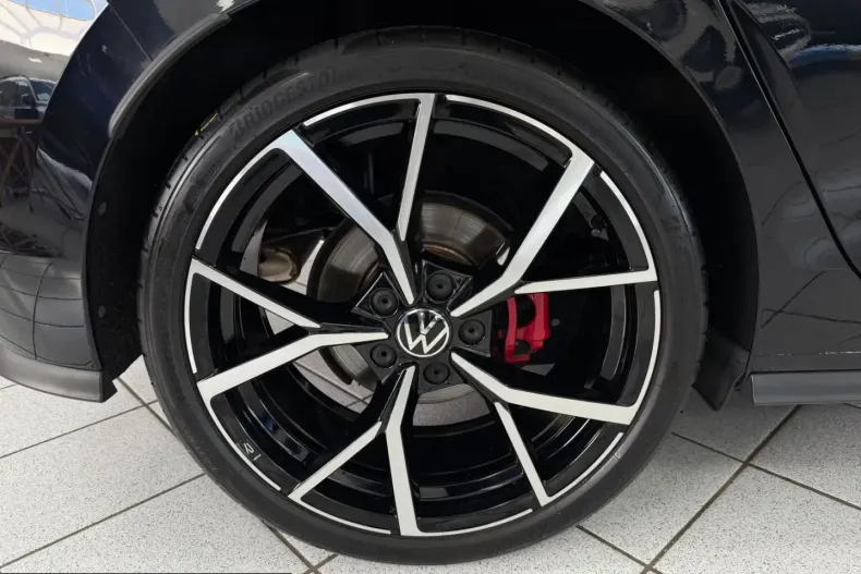 Volkswagen Golf din 2024 cu 49.987 km - oferta VOL230894 - foto 6