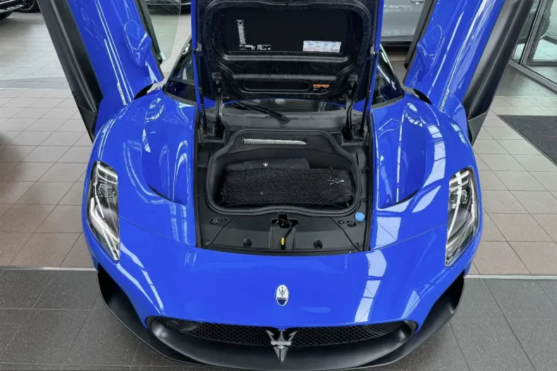 Maserati MC20 din 2024 cu 2.000 km - oferta MAS230908 - foto 3
