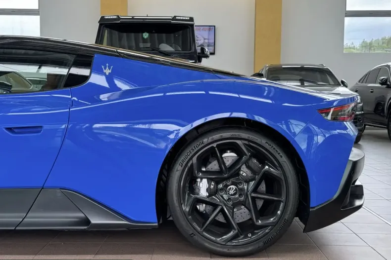 Maserati MC20 din 2024 cu 2.000 km - oferta MAS230908 - foto 14