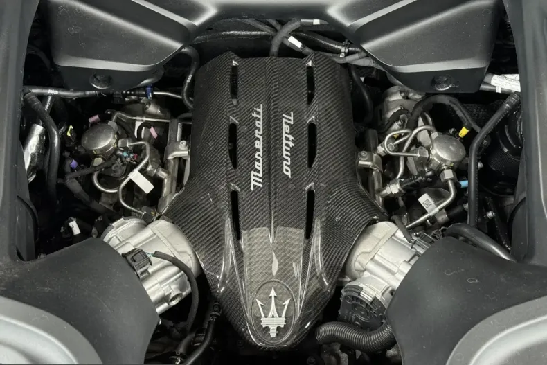 Maserati MC20 din 2024 cu 2.000 km - oferta MAS230908 - foto 18