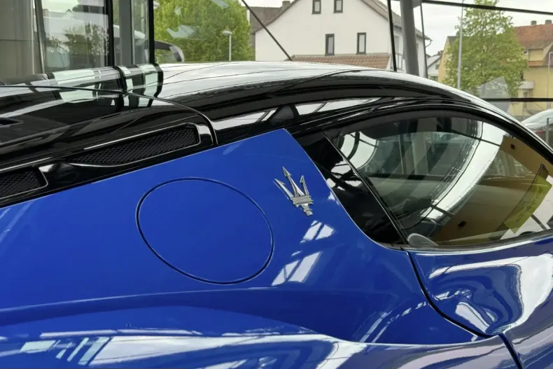 Maserati MC20 din 2024 cu 2.000 km - oferta MAS230908 - foto 19
