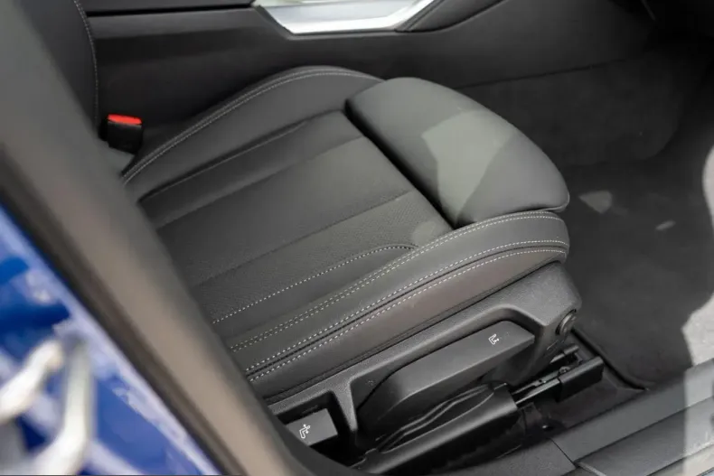 BMW 420d (Seria 4) din 2025 cu 13.490 km - oferta BMW230915 - foto 13