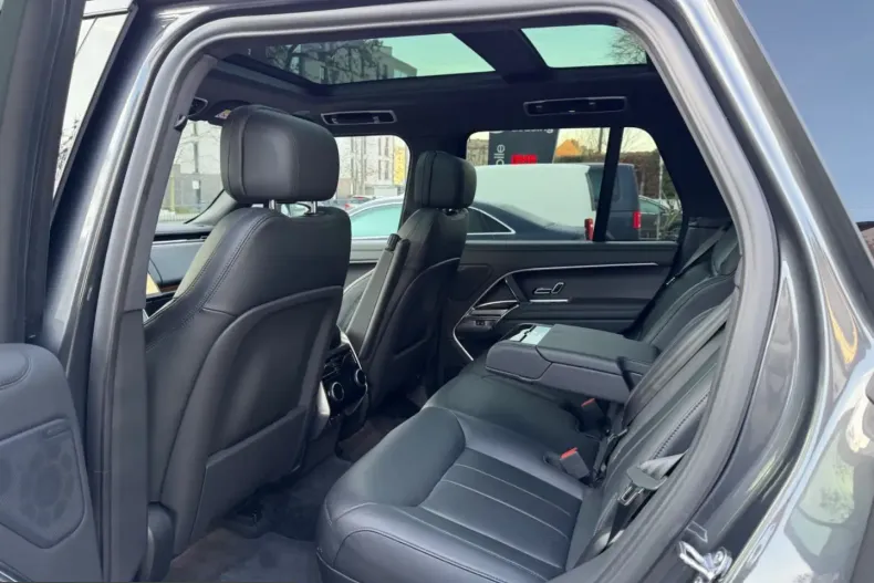 Land Rover Range Rover din 2025 cu 16.900 km - oferta LAN230920 - foto 9