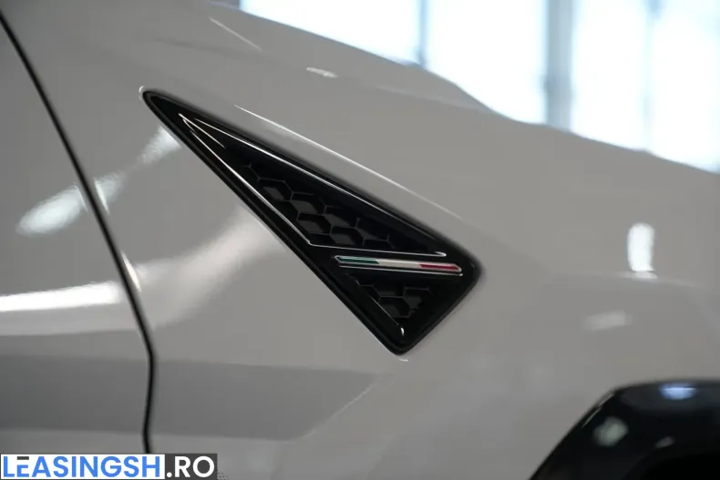 Lamborghini Urus din 2024 cu 1.285 km - oferta LAM230922 - foto 8