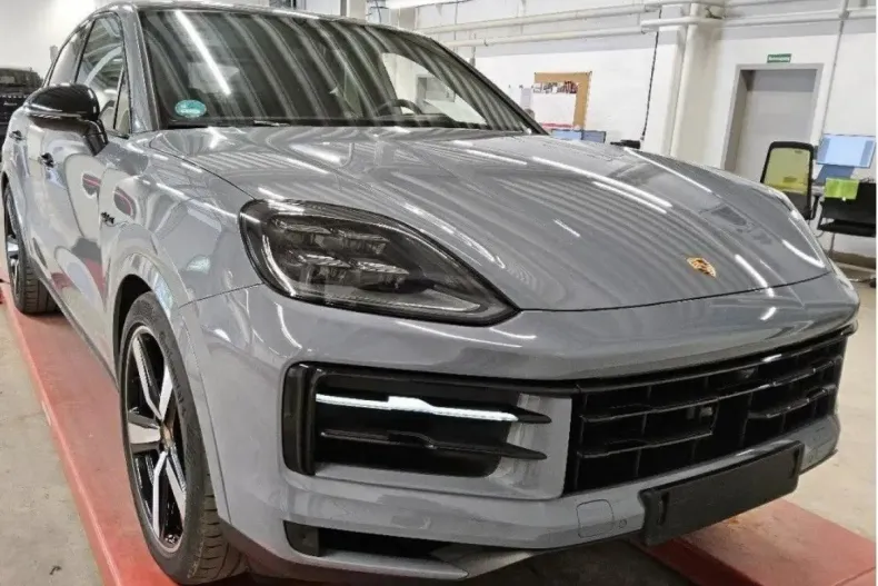 Porsche Cayenne din 2024 cu 33.900 km - oferta POR230923 - foto 2