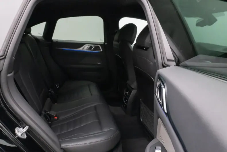 BMW 420d (Seria 4) din 2023 cu 68.119 km - oferta BMW230930 - foto 26