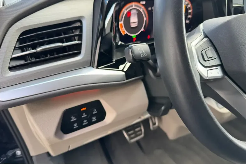 Volkswagen T7 Multivan din 2024 cu 12.790 km - oferta VOL230938 - foto 13