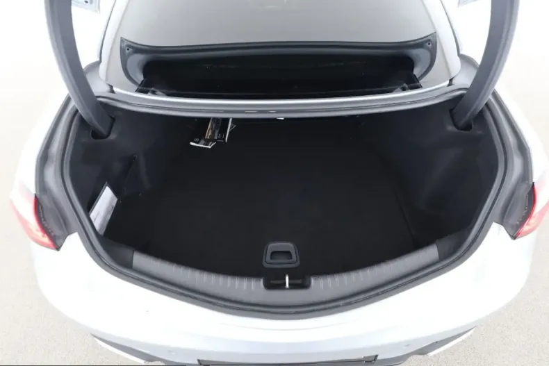 Mercedes-Benz CLE 220 (Clasa CLE) din 2025 cu 19.800 km - oferta MER230942 - foto 15