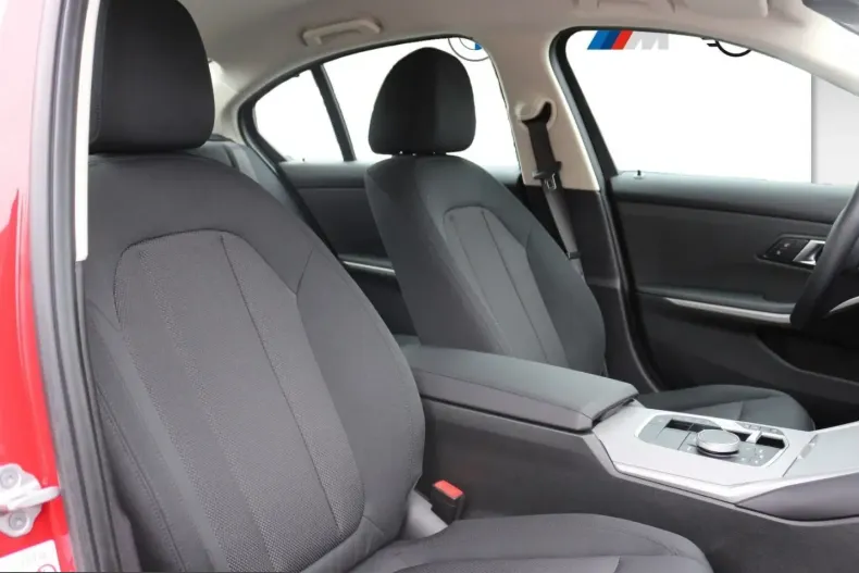 BMW 330 (Seria 3) din 2024 cu 16.942 km - oferta BMW230952 - foto 15
