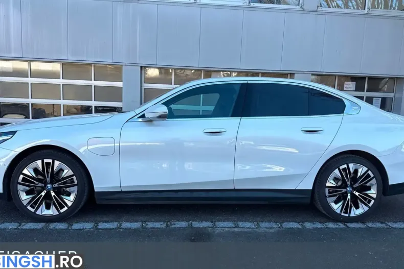BMW 530 (Seria 5) din 2024 cu 20.000 km - oferta BMW230953 - foto 9