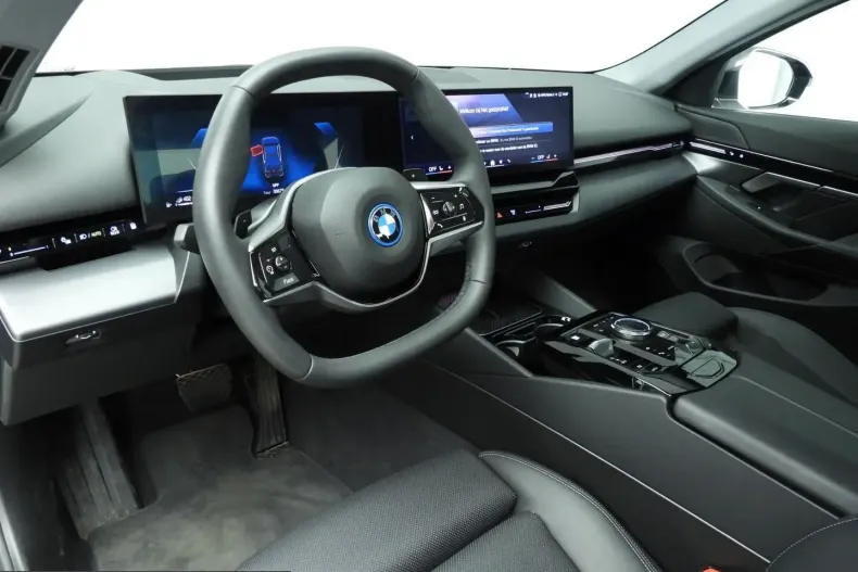 BMW 530 (Seria 5) din 2024 cu 9.000 km - oferta BMW230955 - foto 4