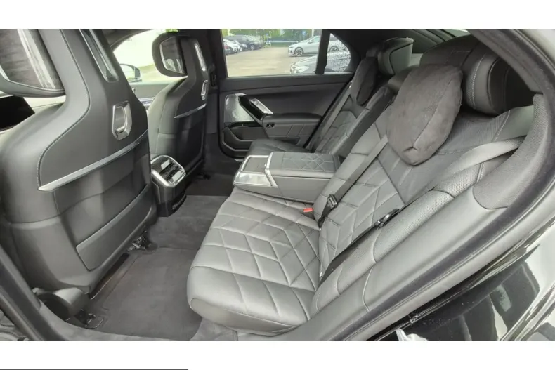 BMW 740 (Seria 7) din 2024 cu 41.255 km - oferta BMW230962 - foto 12
