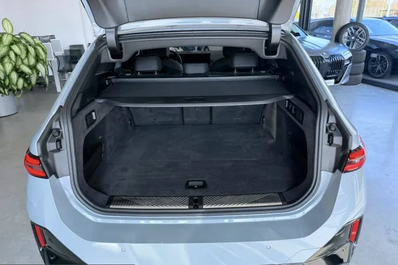 BMW 540 (Seria 5) din 2025 cu 48.775 km - oferta BMW230964 - foto 8