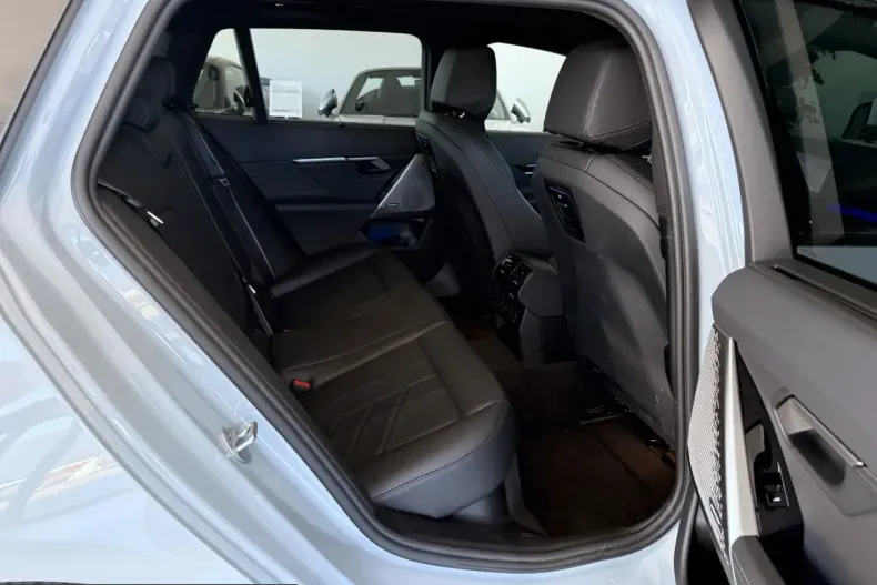 BMW 540 (Seria 5) din 2025 cu 48.775 km - oferta BMW230964 - foto 15