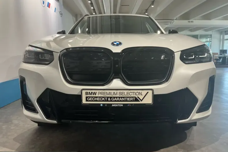 BMW iX3 (Seria X) din 2024 cu 16.541 km - oferta BMW230967 - foto 2