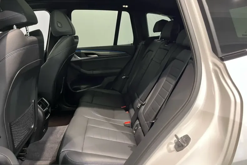 BMW iX3 (Seria X) din 2024 cu 16.541 km - oferta BMW230967 - foto 8