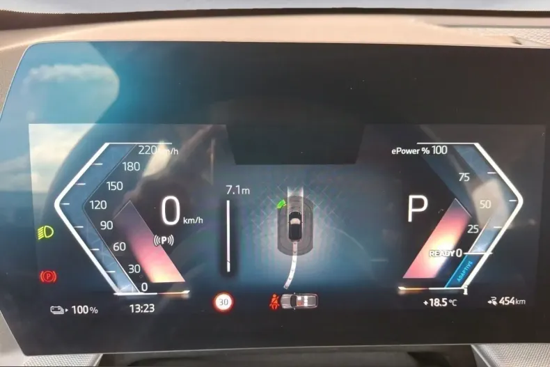 BMW iX1 (Seria X) din 2024 cu 12.669 km - oferta BMW230971 - foto 9