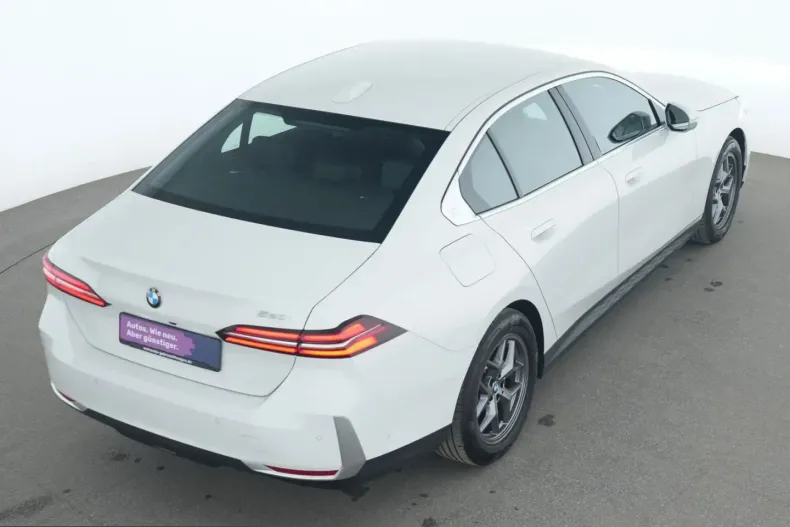 BMW 520 (Seria 5) din 2025 cu 10.045 km - oferta BMW230973 - foto 10