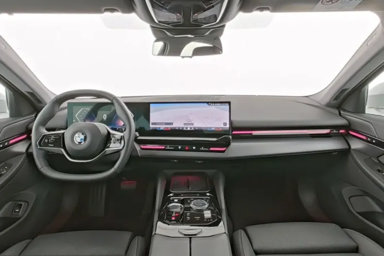 BMW 520 (Seria 5) din 2025 cu 10.045 km - oferta BMW230973 - foto 14