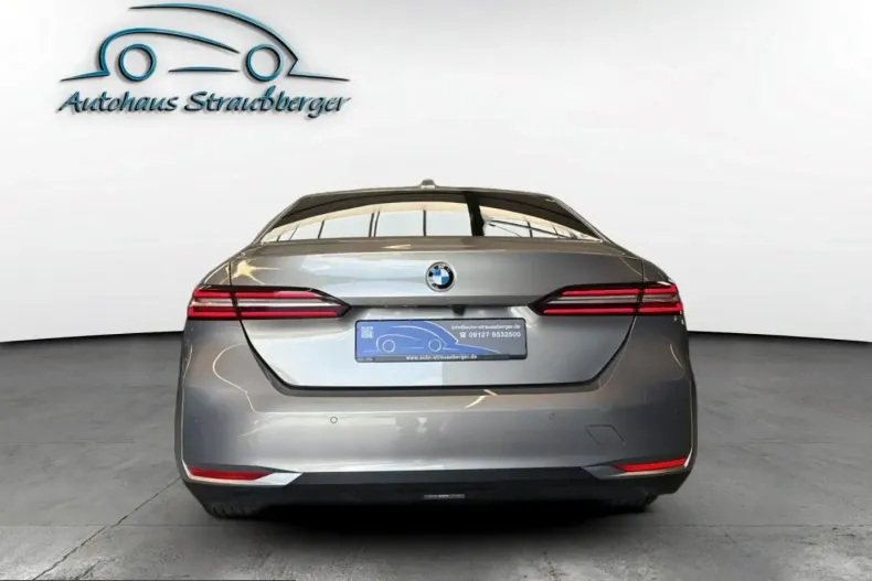 BMW 520 (Seria 5) din 2024 cu 18.200 km - oferta BMW230976 - foto 3