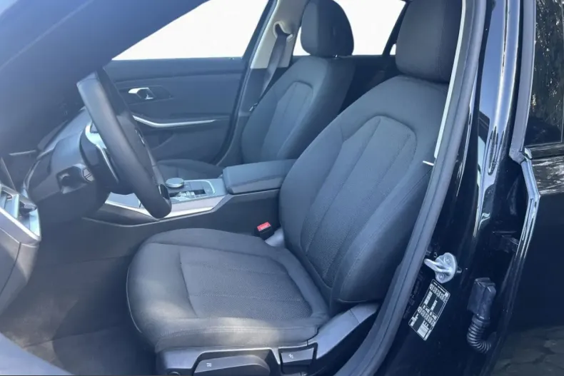 BMW 318d (Seria 3) din 2025 cu 13.802 km - oferta BMW230982 - foto 6