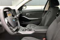 BMW 318i (Seria 3) din 2025 cu 10.500 km - oferta BMW230983 - foto 5