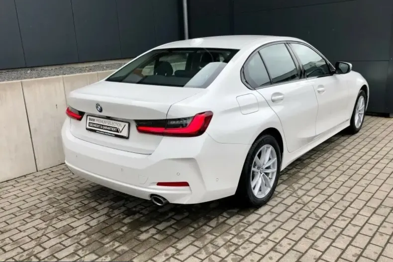 BMW 318i (Seria 3) din 2025 cu 10.500 km - oferta BMW230983 - foto 7