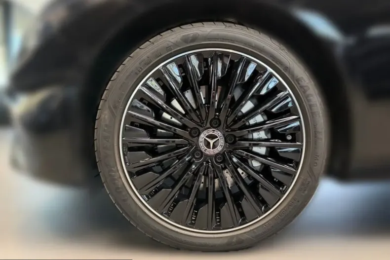 Mercedes-Benz CLE 300 (Clasa CLE) din 2025 cu 13.000 km - oferta MER230986 - foto 6