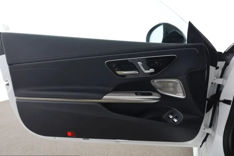 Mercedes-Benz CLE 300 (Clasa CLE) din 2025 cu 9.043 km - oferta MER230988 - foto 13