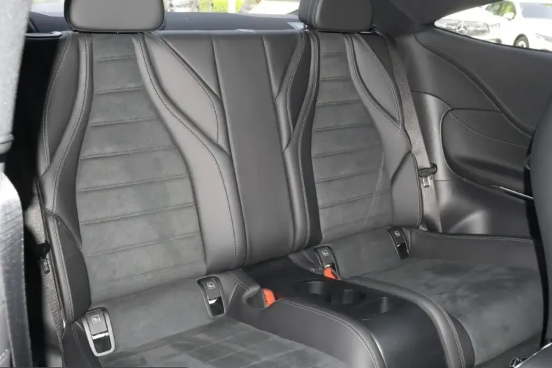 Mercedes-Benz CLE 300 (Clasa CLE) din 2025 cu 8.361 km - oferta MER230990 - foto 5