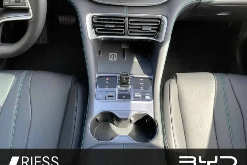 BYD Seal U din 2024 cu 12.685 km - oferta BYD231008 - foto 21
